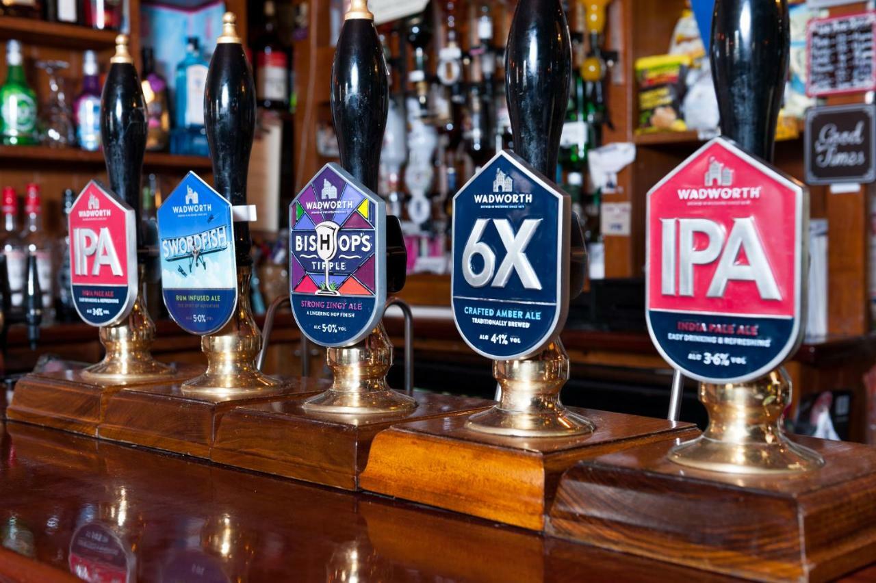 The Pelican Inn Devizes Eksteriør bilde
